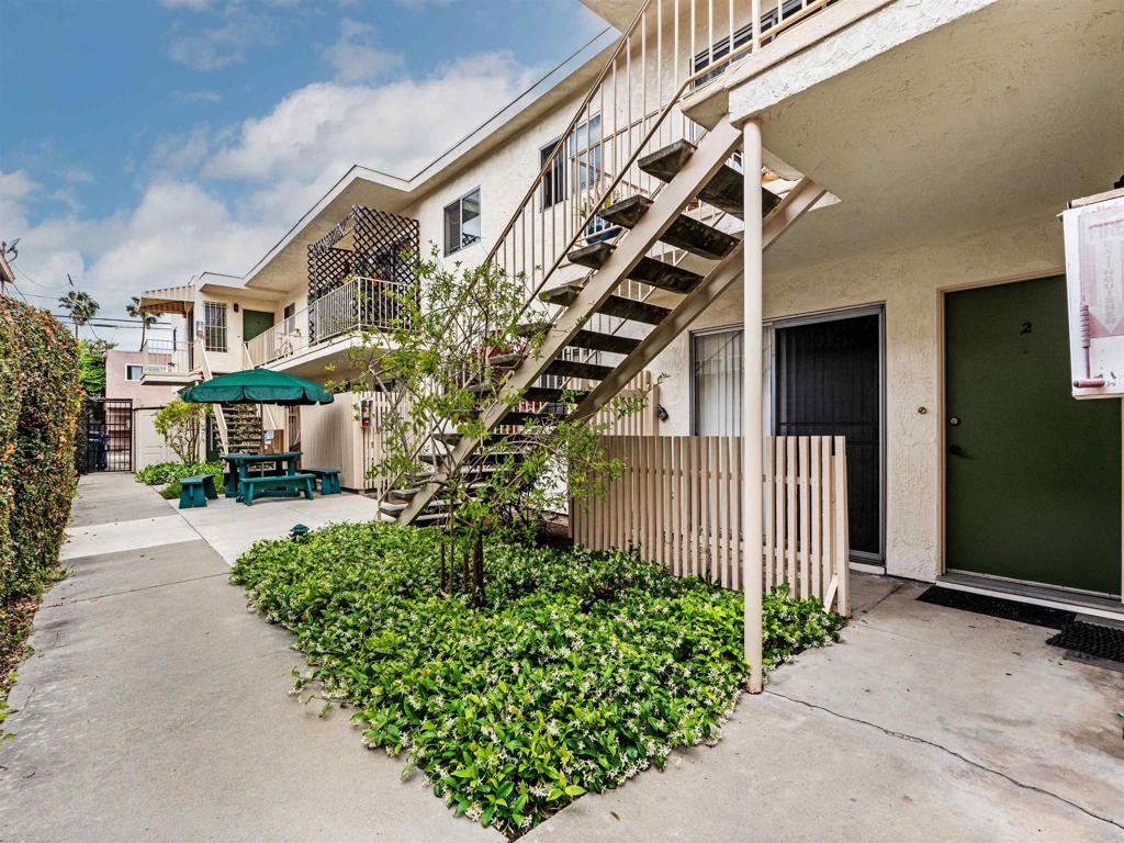 4522 Oregon Street Property Photo 5