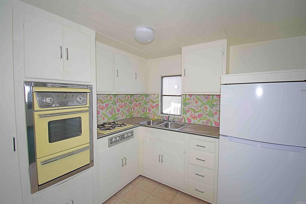 708 H Street 3 Property Photo 8