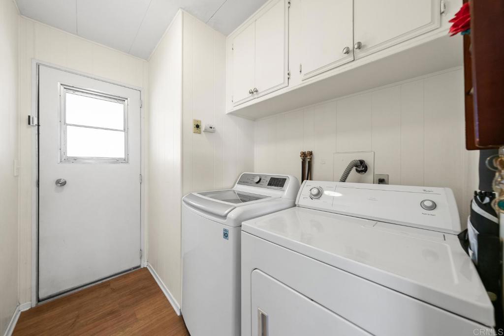 2700 E Valley Parkway 3 Property Photo 20