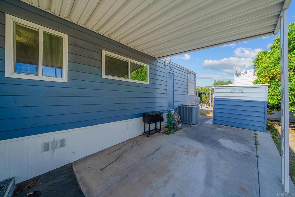 2700 E Valley Parkway 3 Property Photo 23