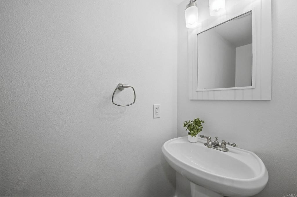 821 Del Mar Downs Road D Property Photo 10