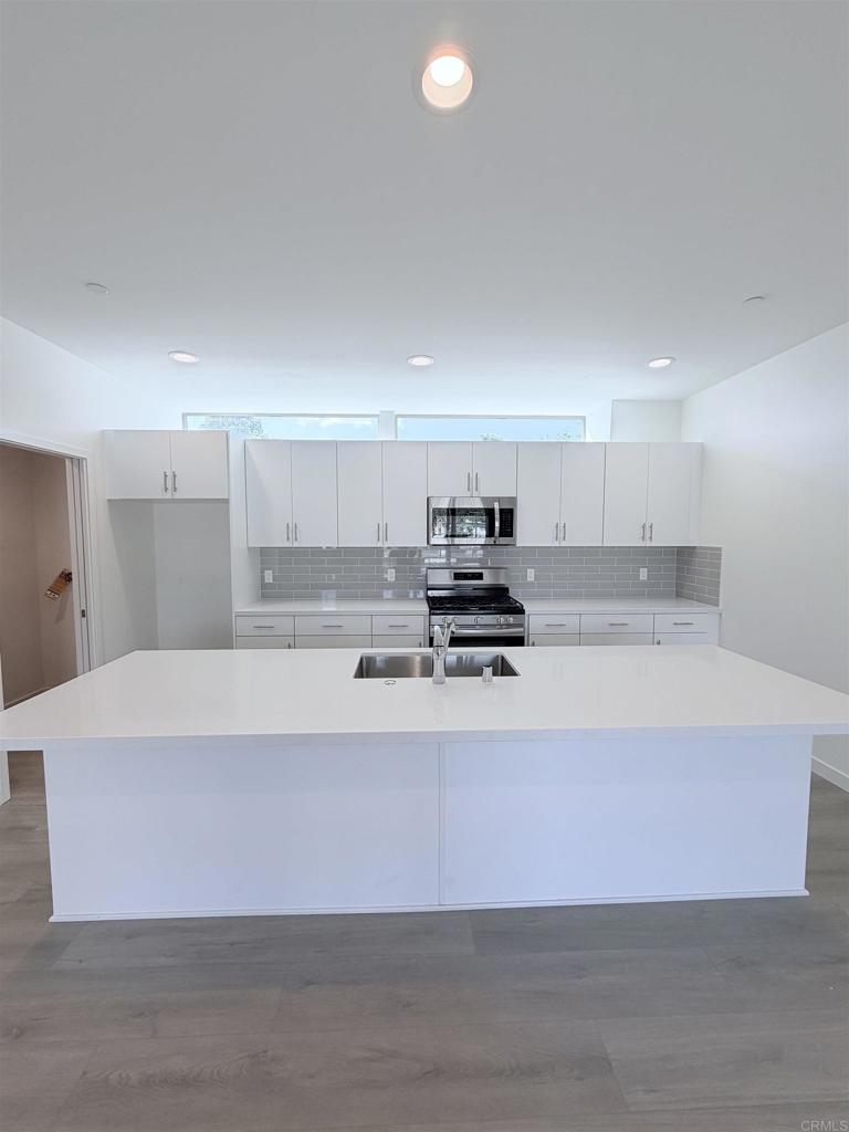2244 Calle Chanate Property Photo 2