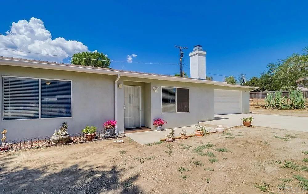 29956 Oak Drive Property Photo 2