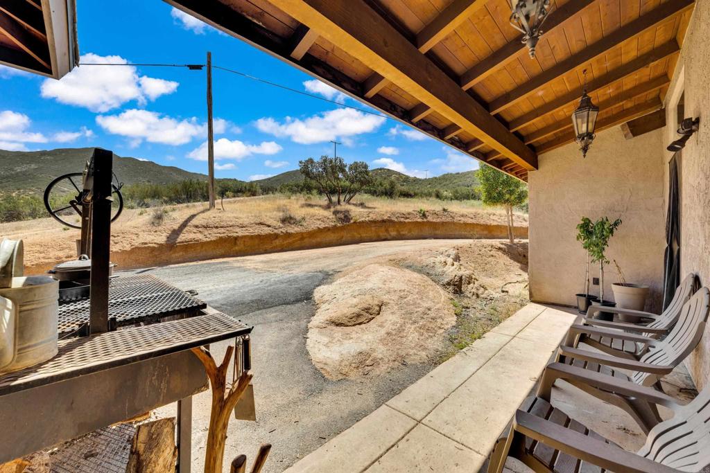 1661 Barrett Lake Road Property Photo 7