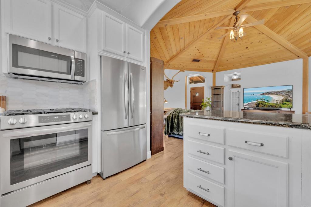 1661 Barrett Lake Road Property Photo 19