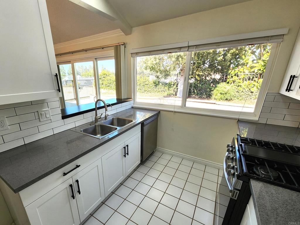 80 Lucas Ct Property Photo 6