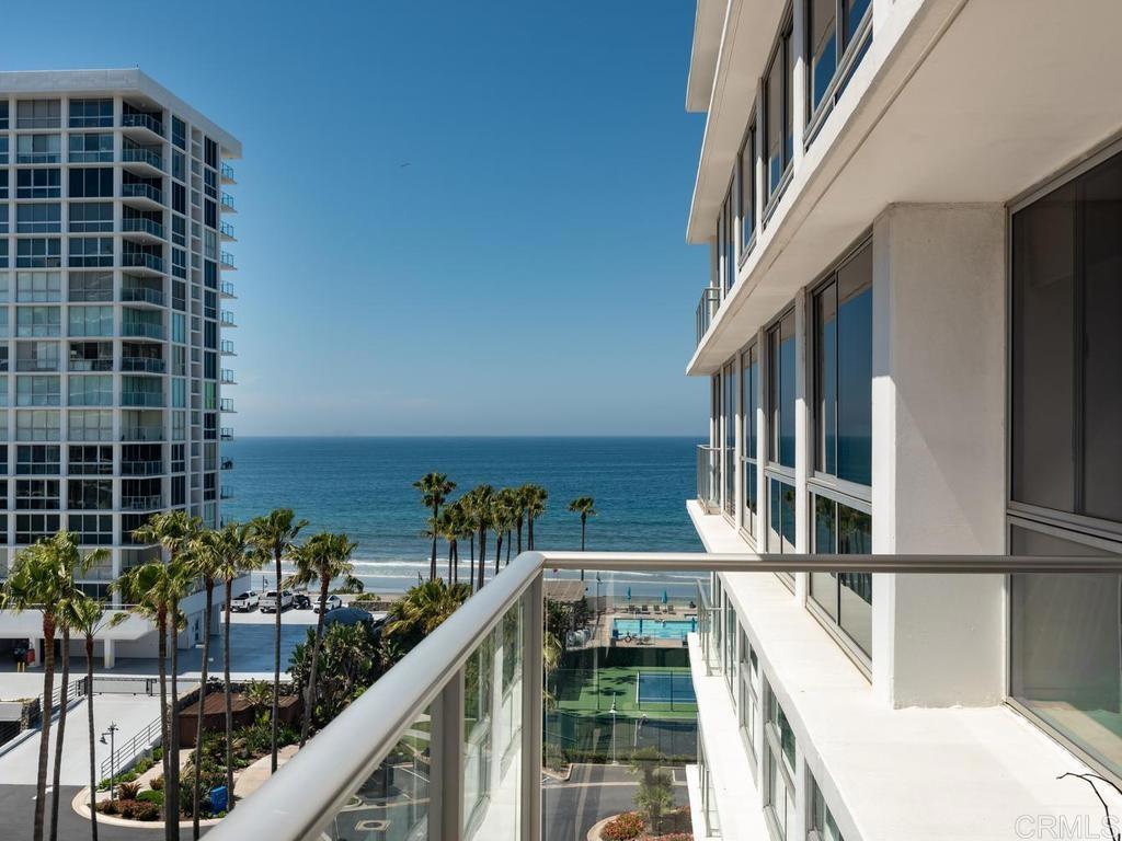 1810 Avenida Del Mundo 609 Property Photo 1