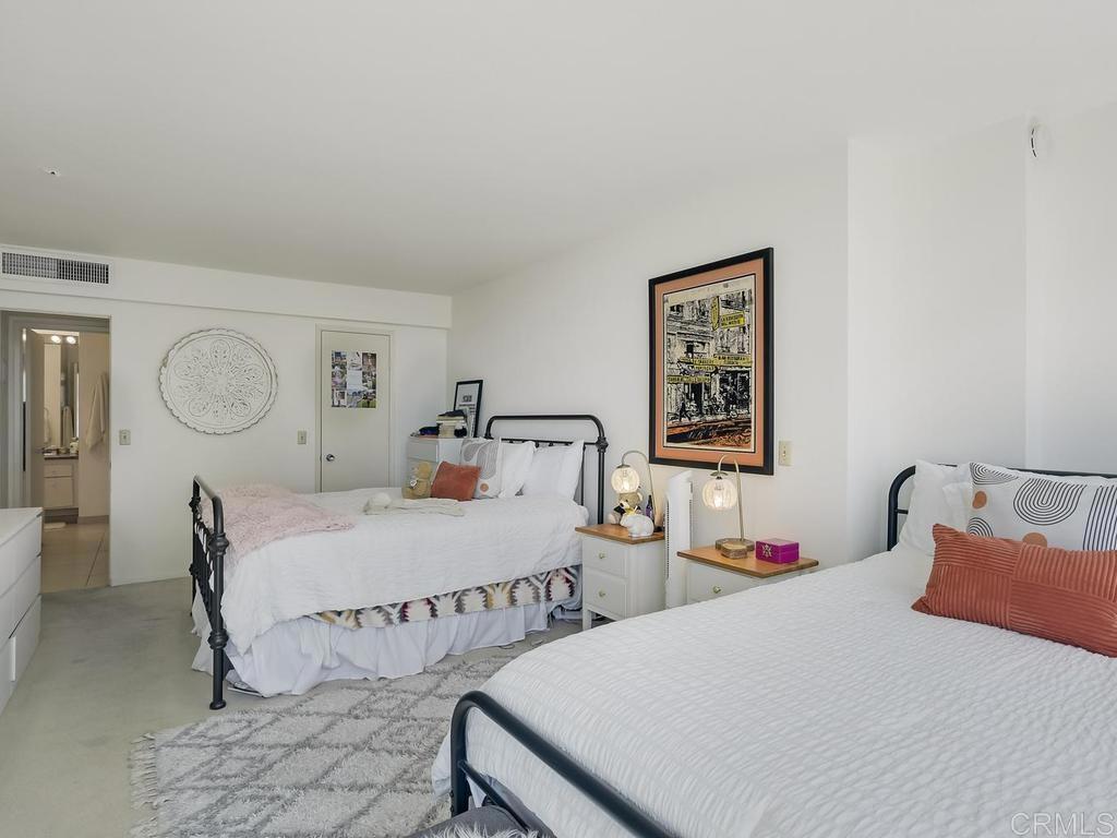 1810 Avenida Del Mundo 609 Property Photo 14