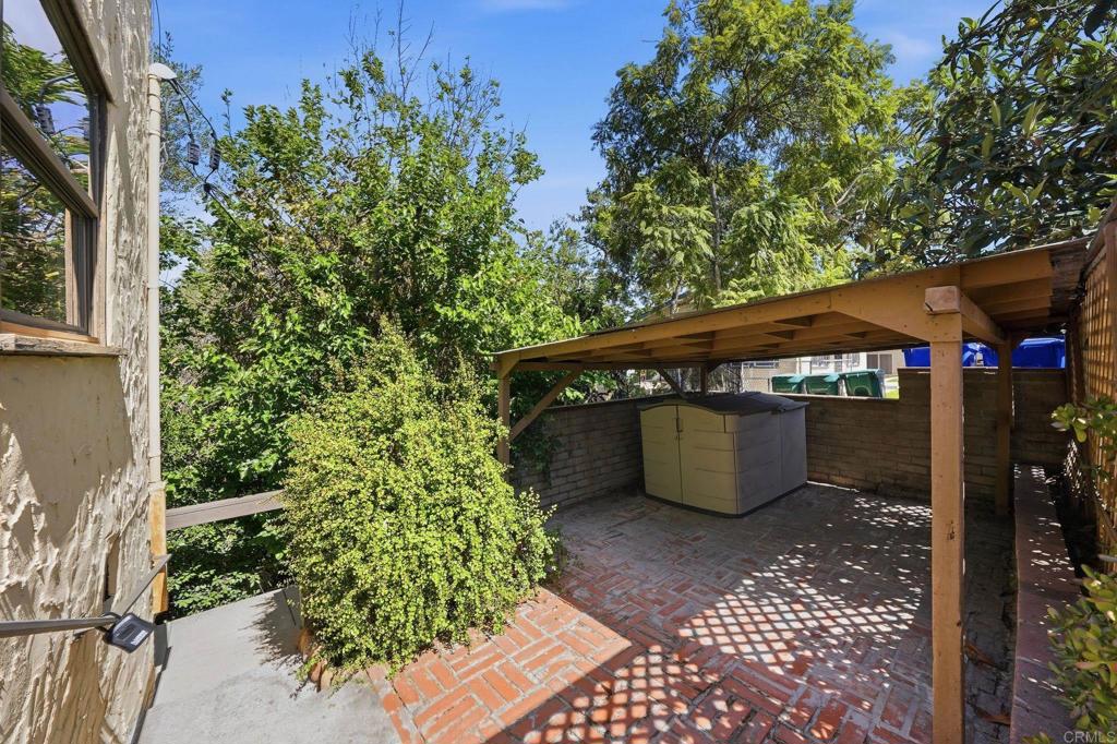 3211 Menlo Property Photo 33