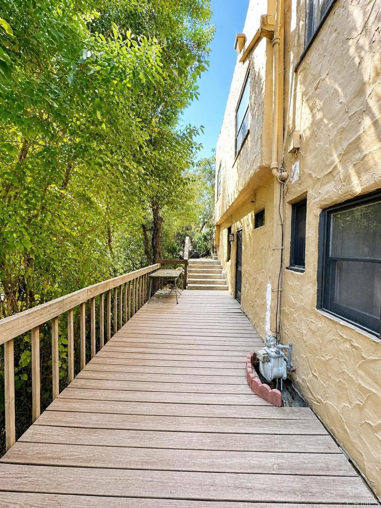 3211 Menlo Property Photo 54
