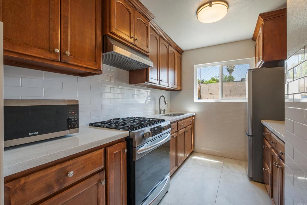 3586 Del Sol Blvd D Property Photo 12