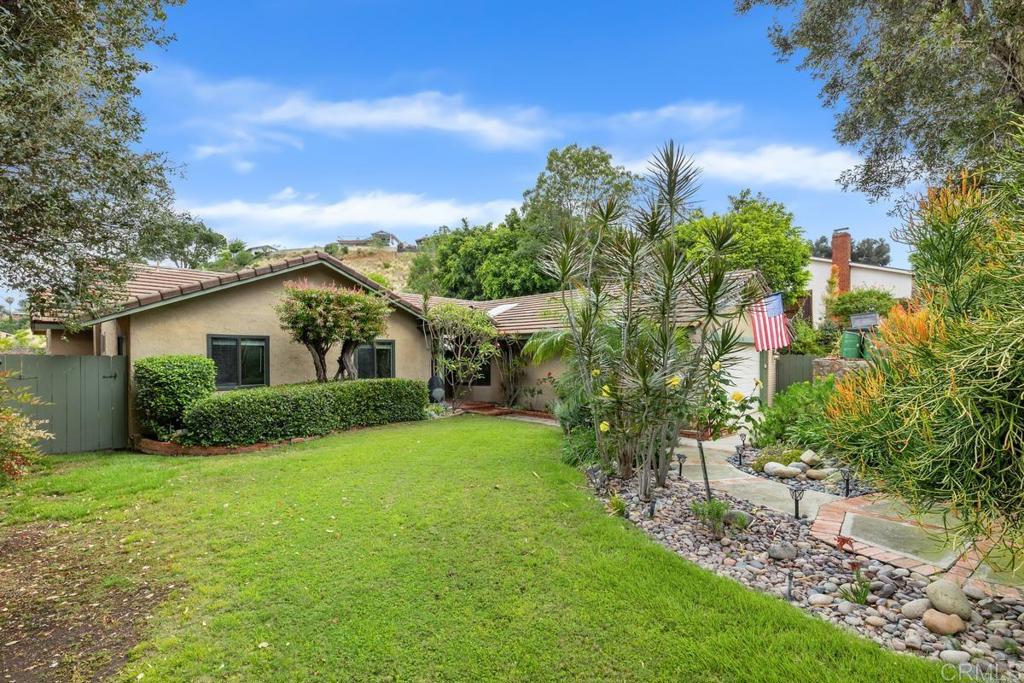 9556 Tropico Drive Property Photo 4