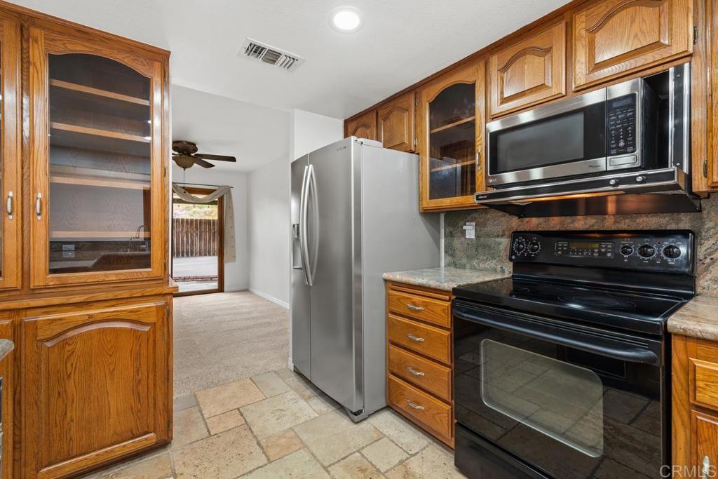 9556 Tropico Drive Property Photo 15