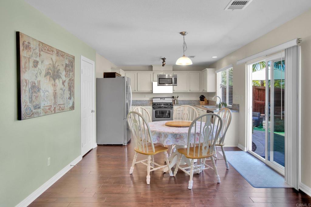 1688 Via Hacienda Court Property Photo 4