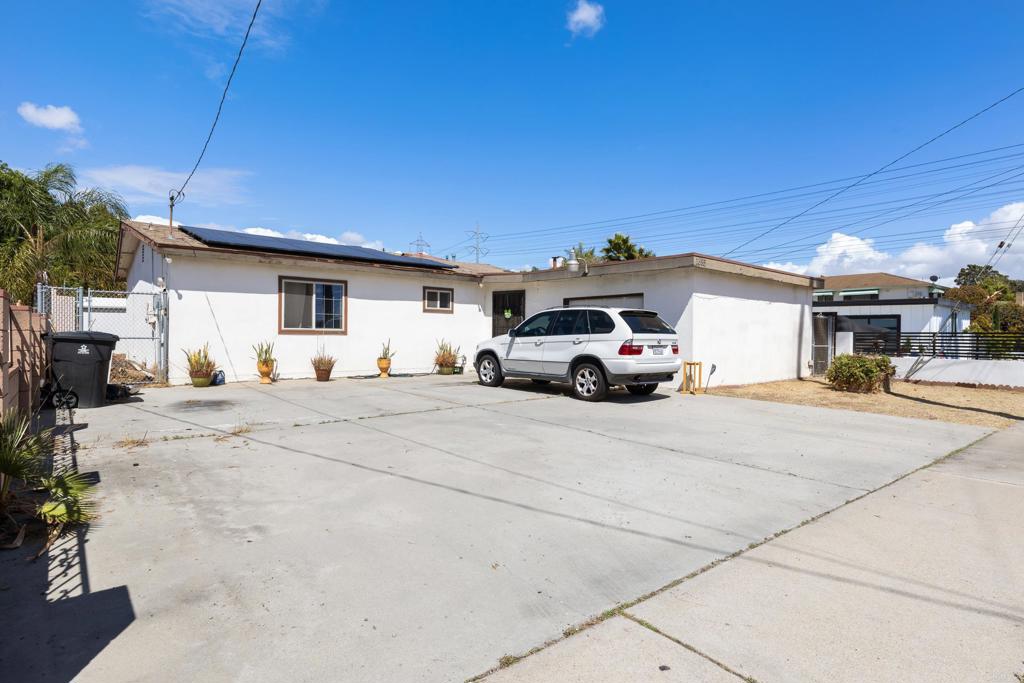 1385 Melrose Property Photo 2