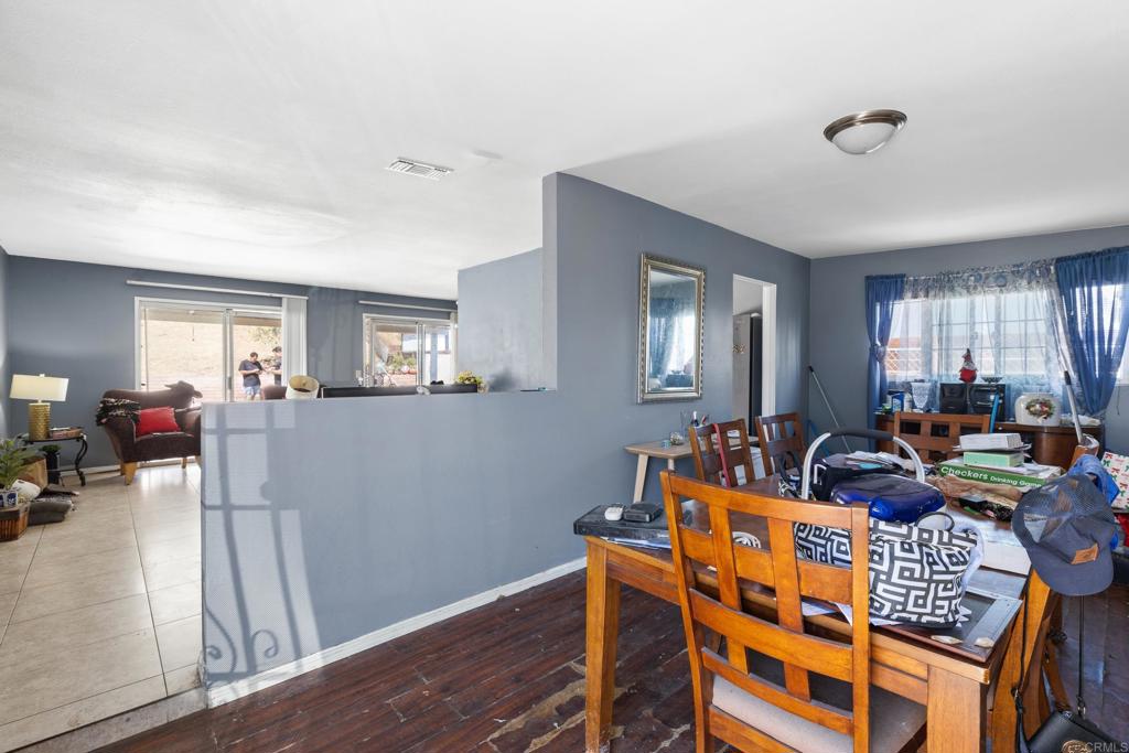1385 Melrose Property Photo 4