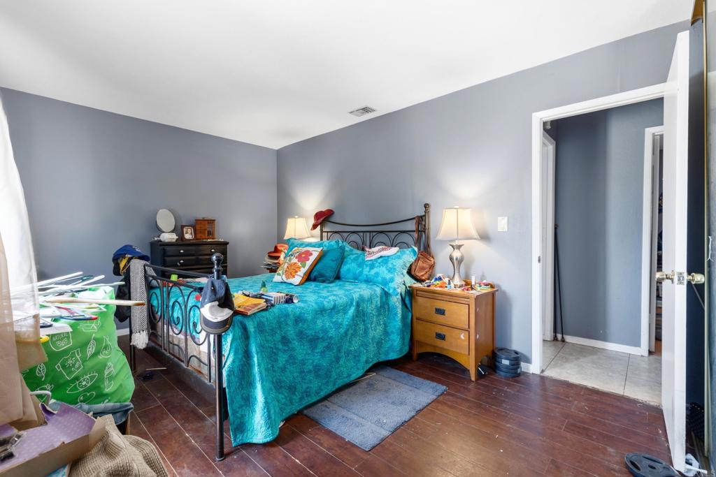 1385 Melrose Property Photo 14