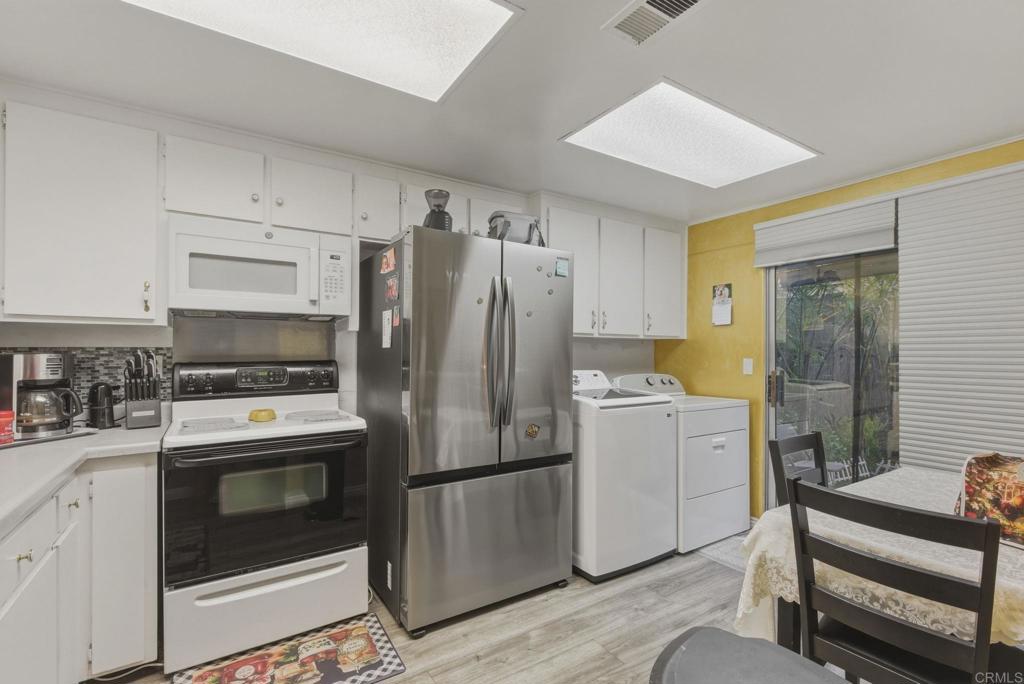 11911 Royal Road Unit D Property Photo 9