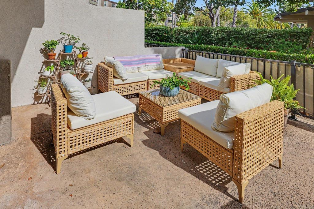 3050 Rue D'orleans 101 Property Photo 3