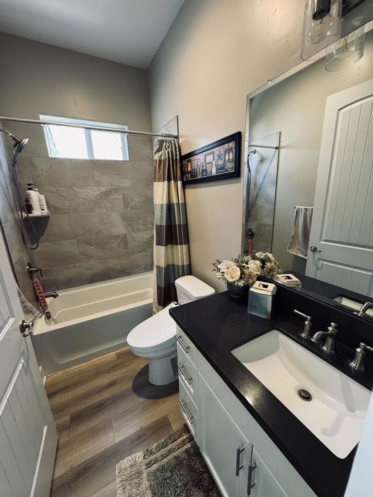 5844 Leaf Springs Place Property Photo 24