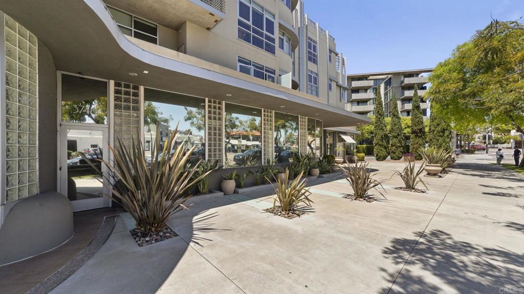 3740 Park Boulevard CU1 Property Photo 1