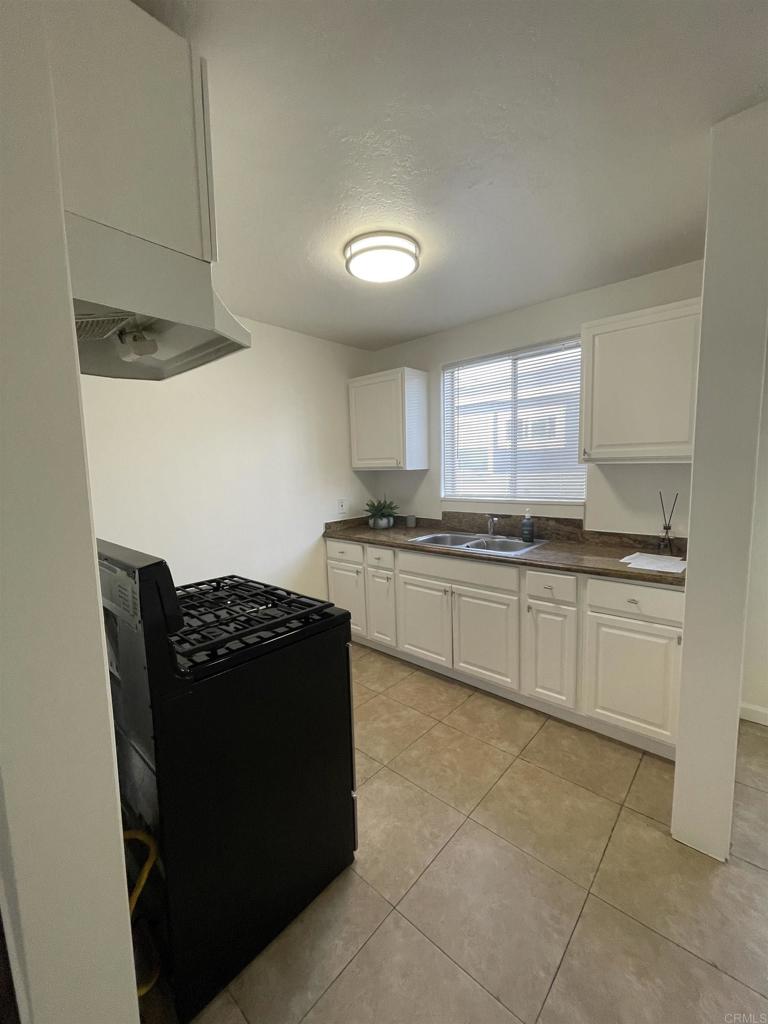 331 E 5th Street Property Photo 4