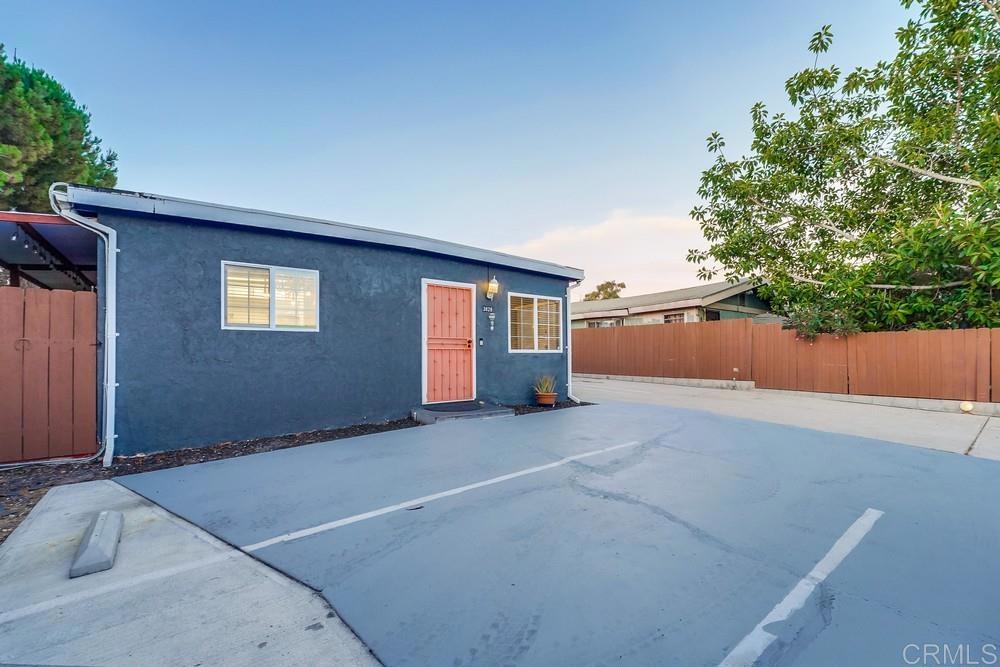 3826 Beyer Boulevard Property Photo 3