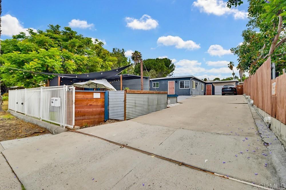 3826 Beyer Boulevard Property Photo 4