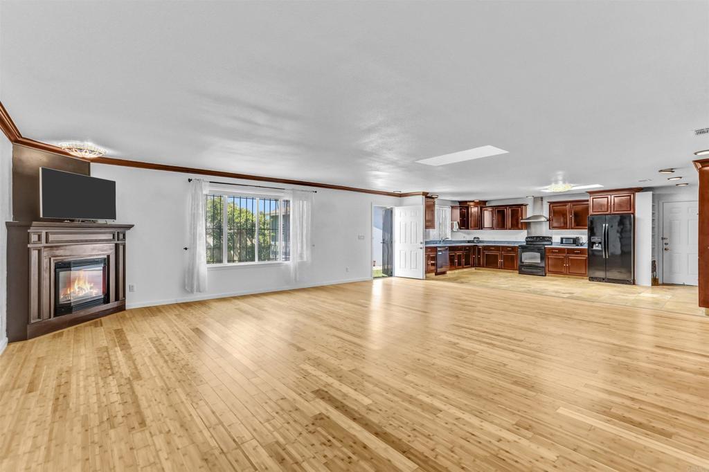 1110 Gaywood Street Property Photo 4