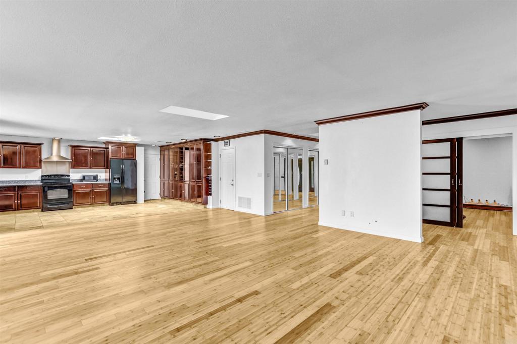 1110 Gaywood Street Property Photo 5