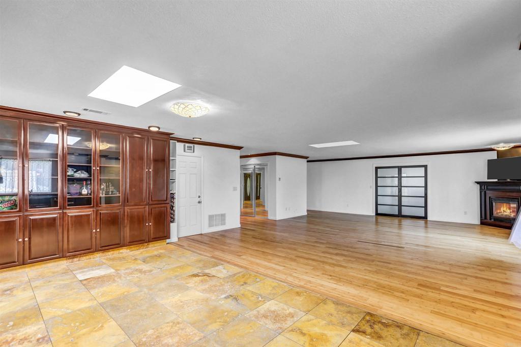 1110 Gaywood Street Property Photo 10