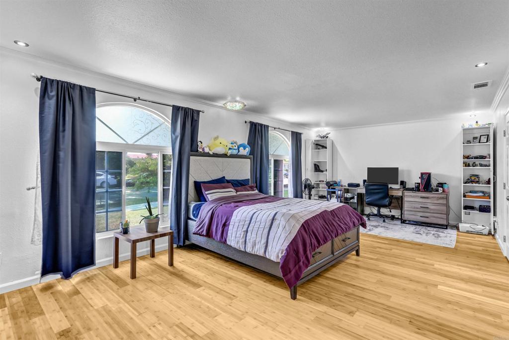 1110 Gaywood Street Property Photo 12