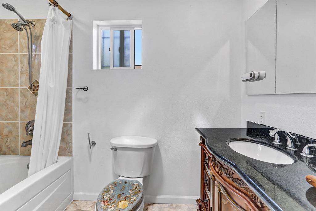 1110 Gaywood Street Property Photo 17