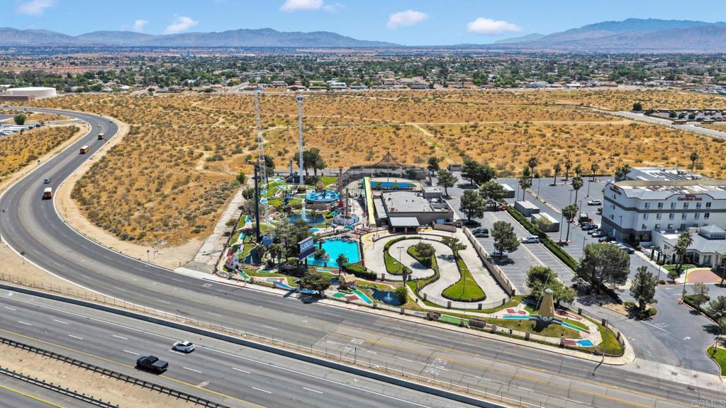 12627 Mariposa Rd Property Photo 5