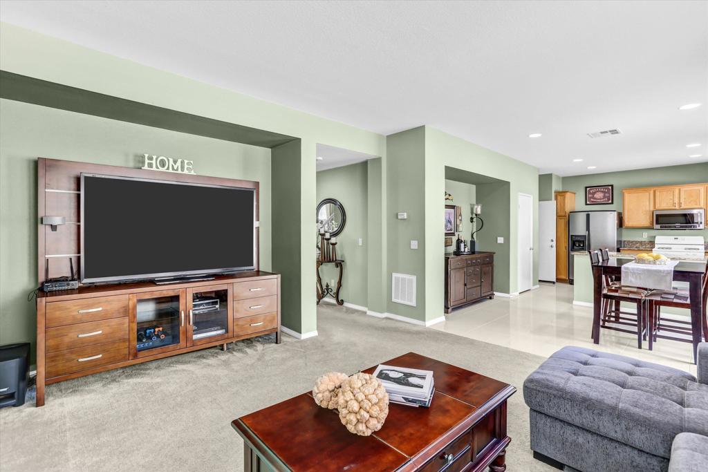 2209 Caminito Turin Property Photo 10
