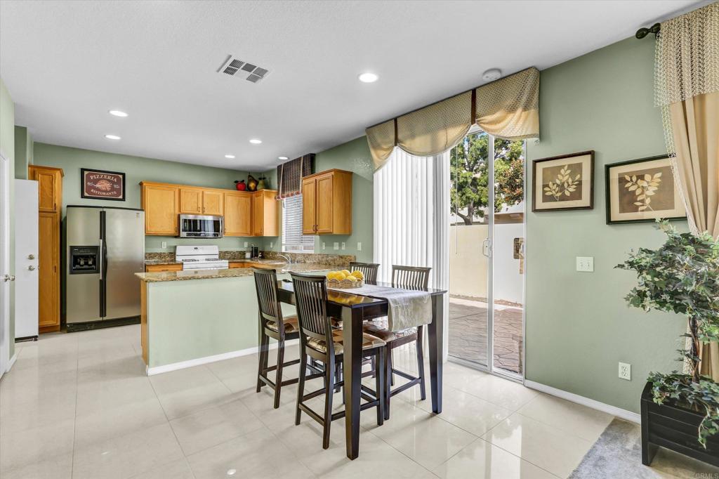 2209 Caminito Turin Property Photo 12