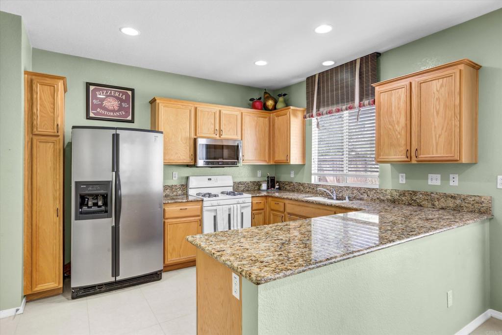 2209 Caminito Turin Property Photo 14