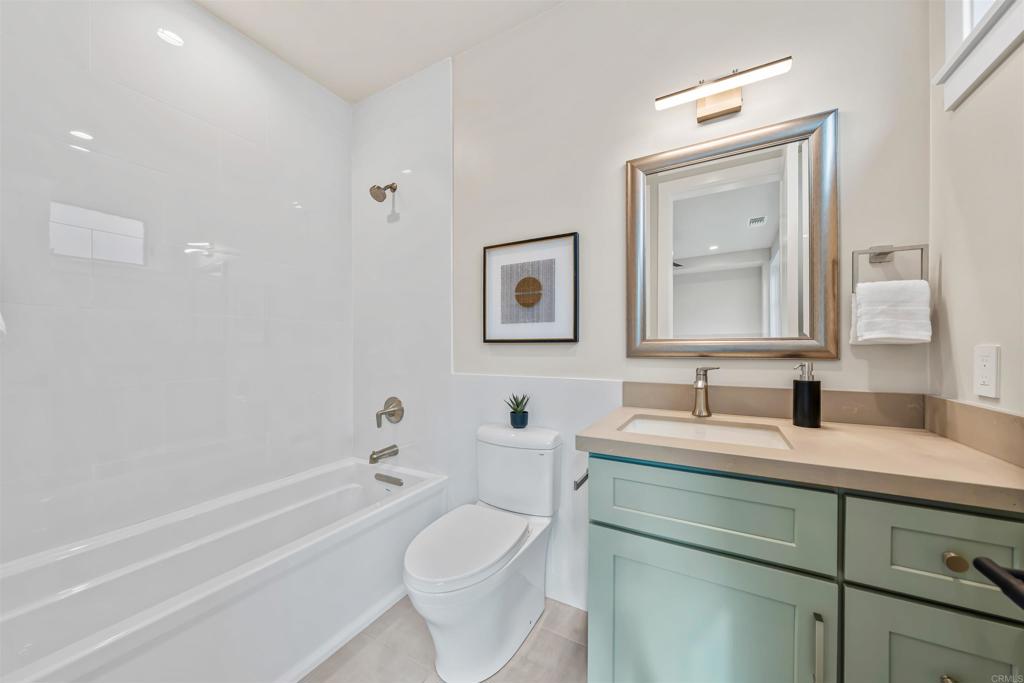 305 J Avenue Property Photo 21