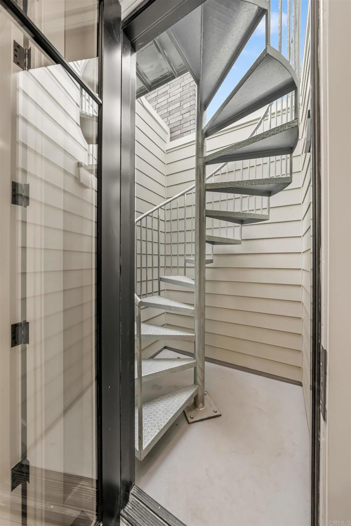 305 J Avenue Property Photo 25