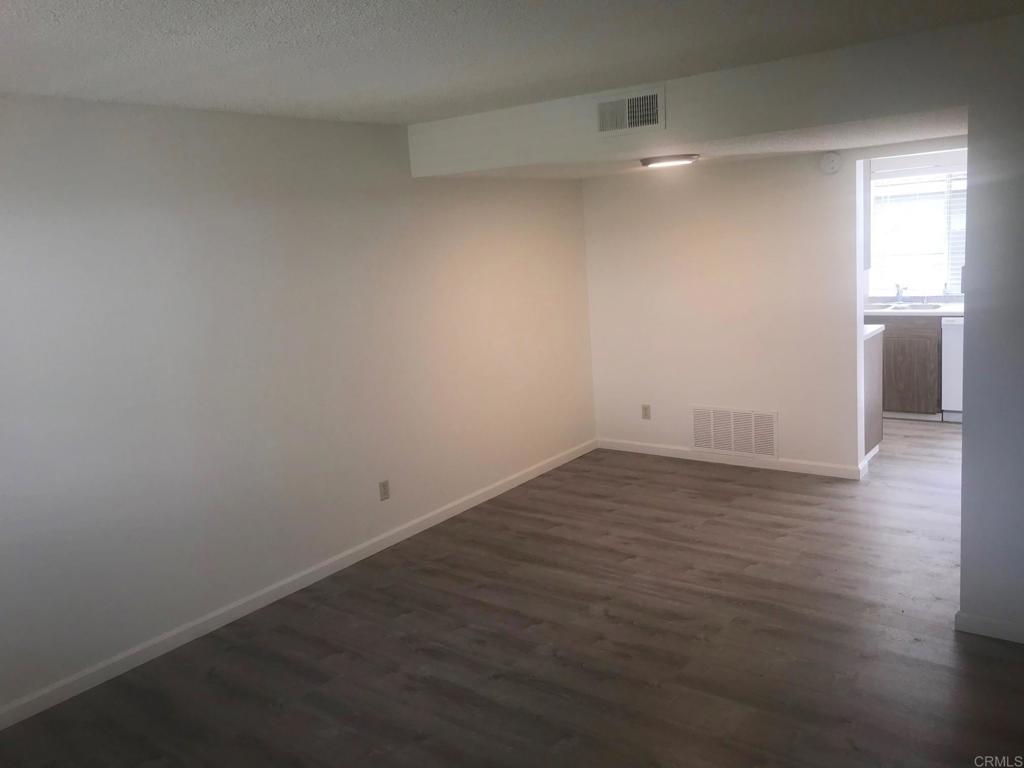 979 Amistad Place C Property Photo 3