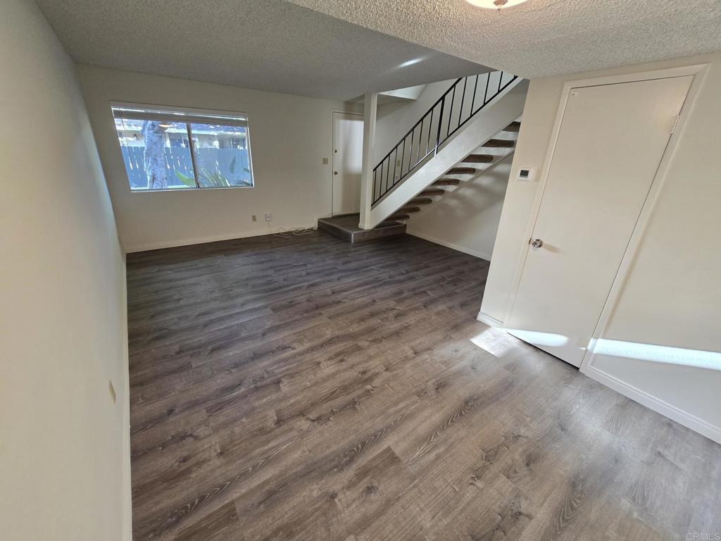 979 Amistad Place B Property Photo 4