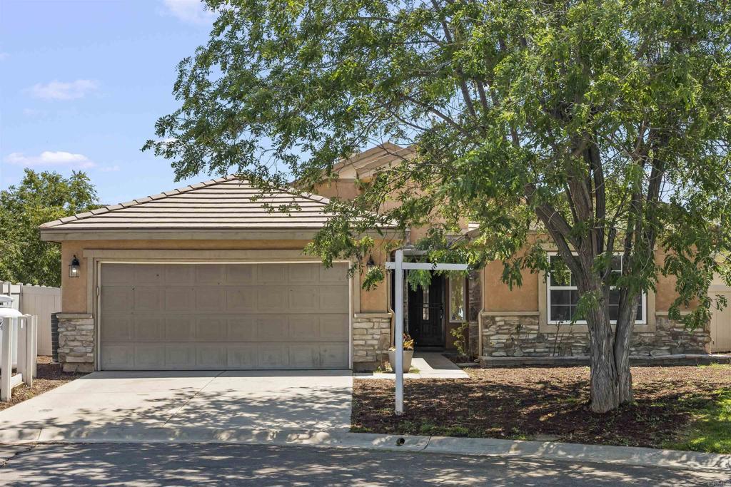 1255 Duckweed Trail Property Photo 1
