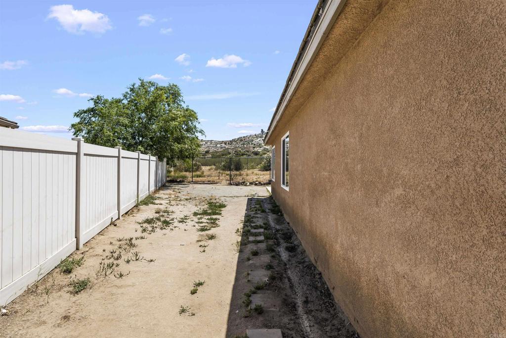 1255 Duckweed Trail Property Photo 35