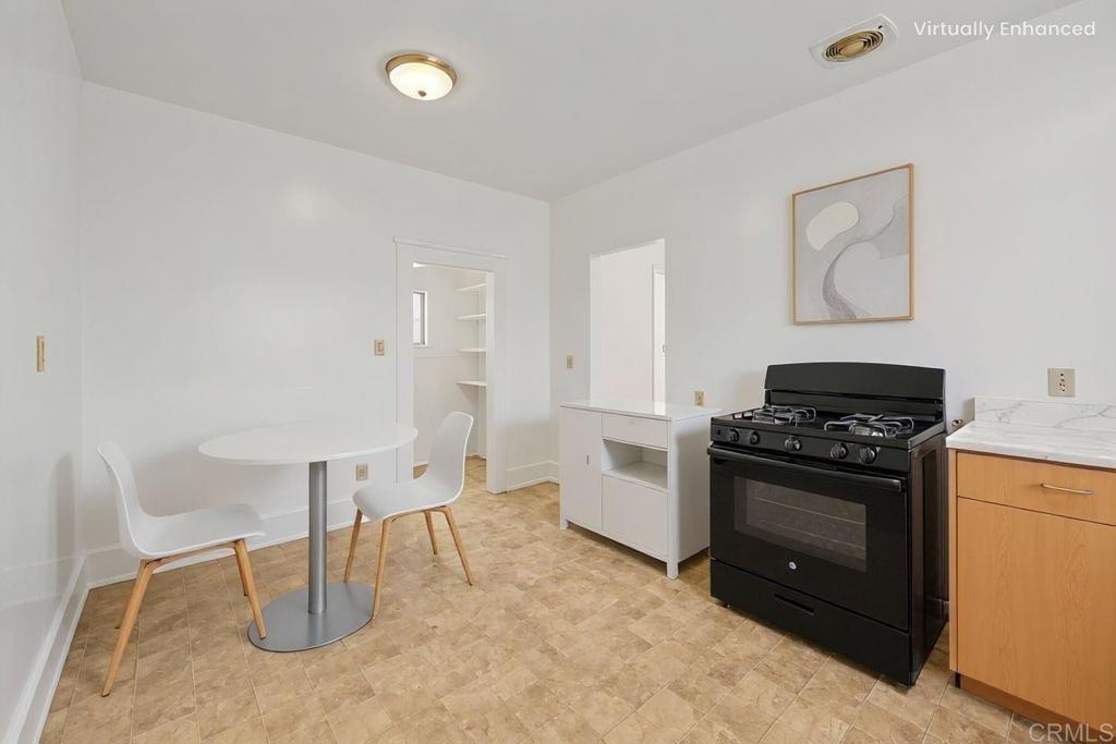 3813 15 Birch Street Property Photo 16