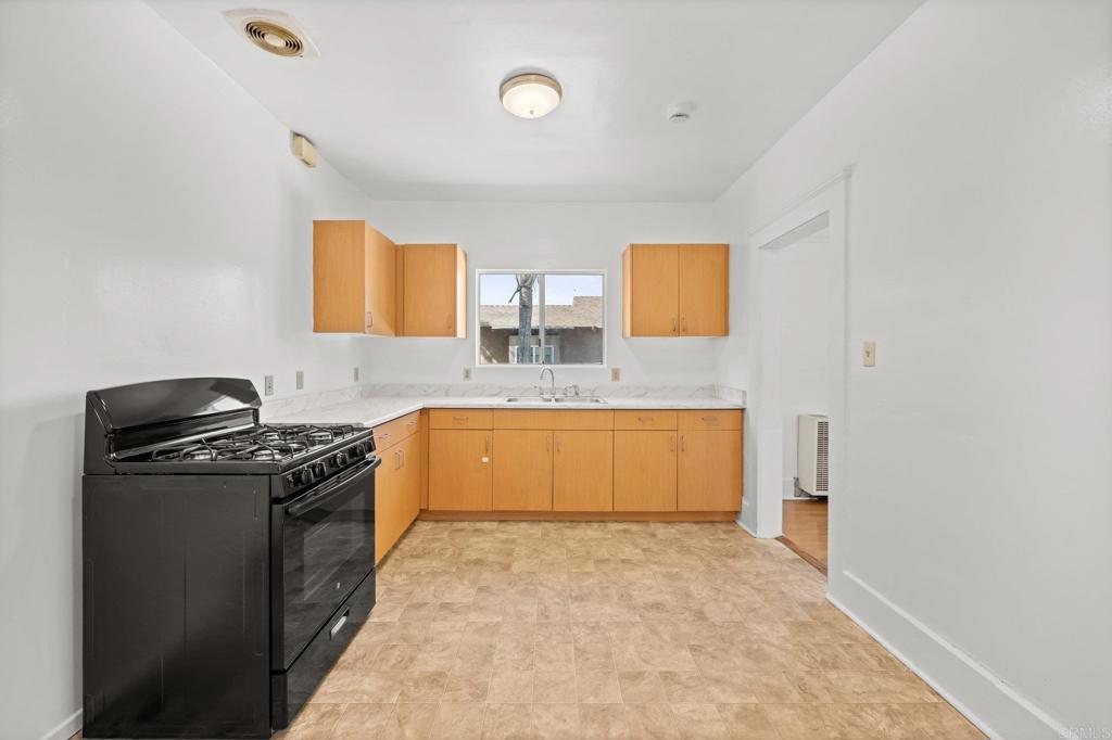 3813 15 Birch Street Property Photo 18
