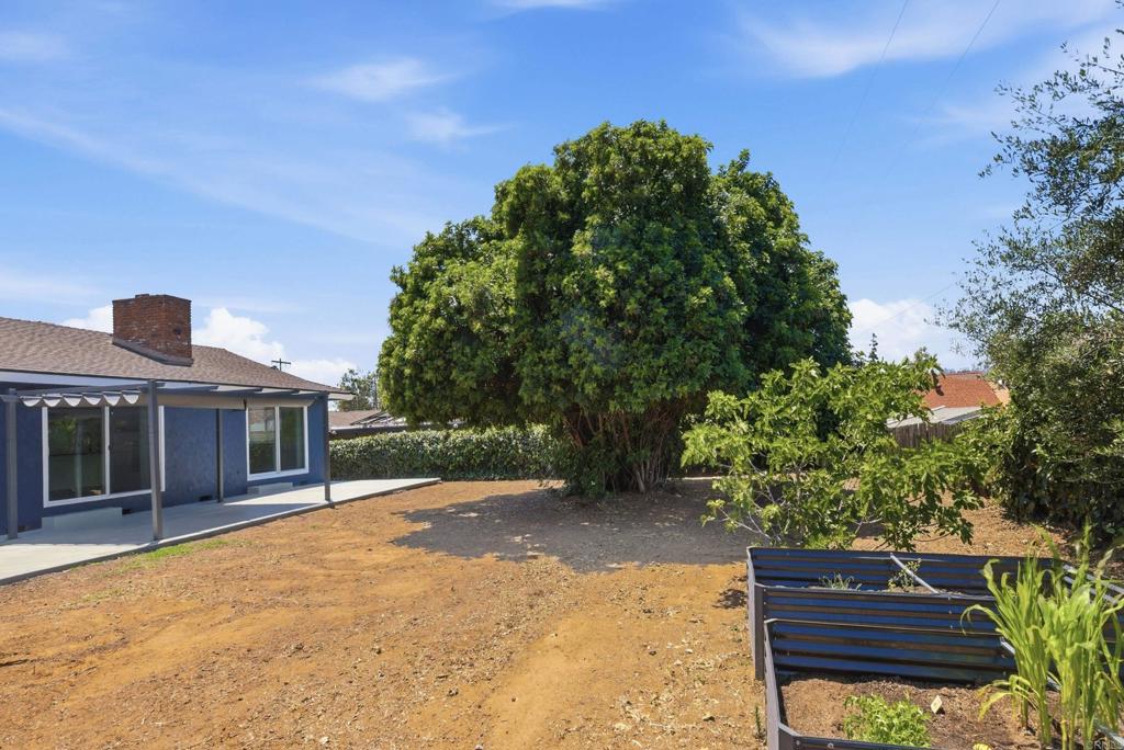 5217 Aleman Place Property Photo 37