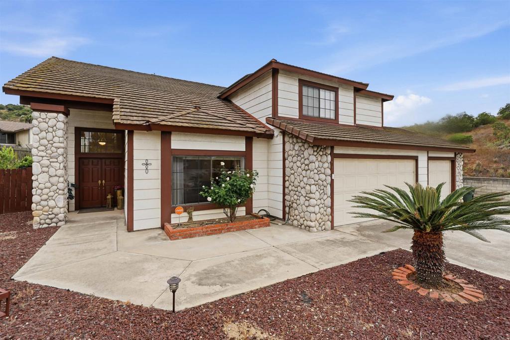 425 Avenida Abajo Property Photo