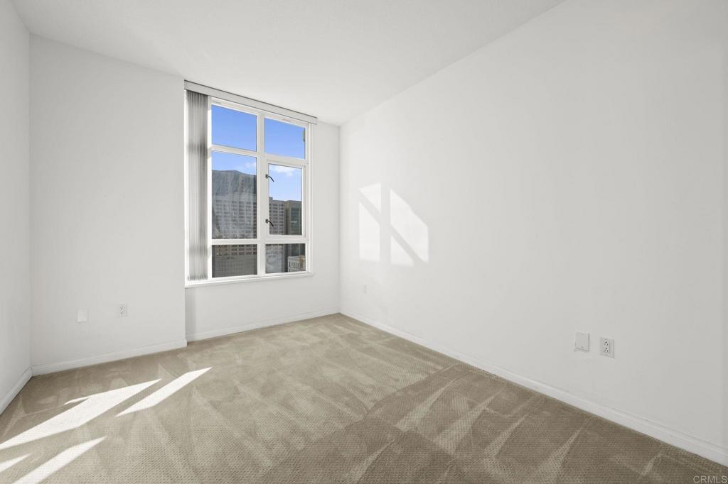 850 Beech Street 1404 Property Photo 35