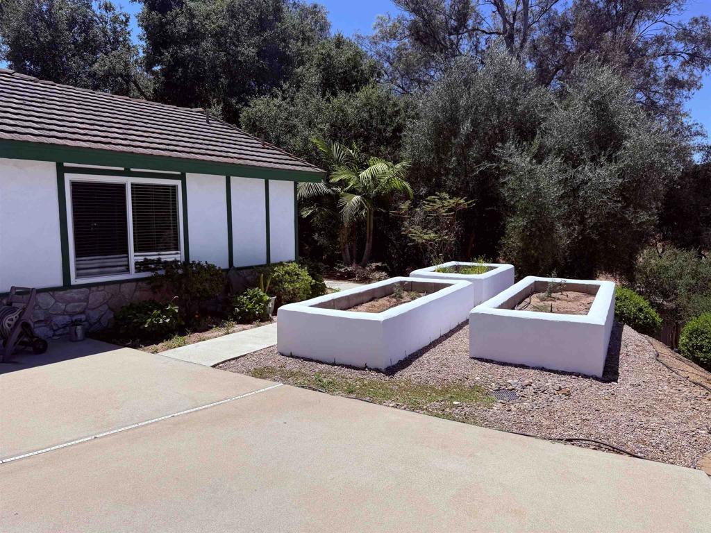 524 Rosvall Dr Drive Property Photo 6