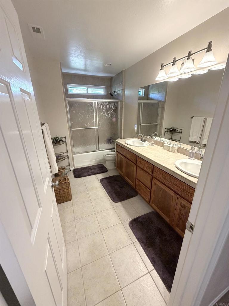 524 Rosvall Dr Drive Property Photo 49